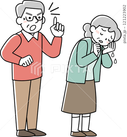 怒っているシニア男性と泣いているシニア女性 121223902