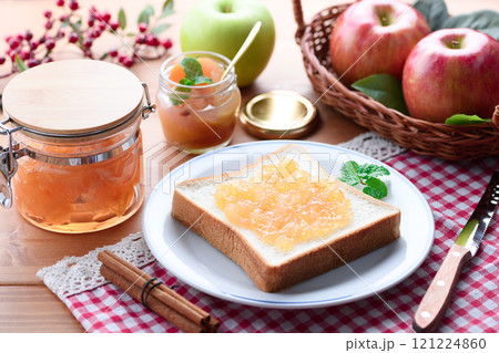 りんごジャムトースト りんごジャムトースト 121224860