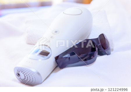 タオルと光脱毛器 121224996