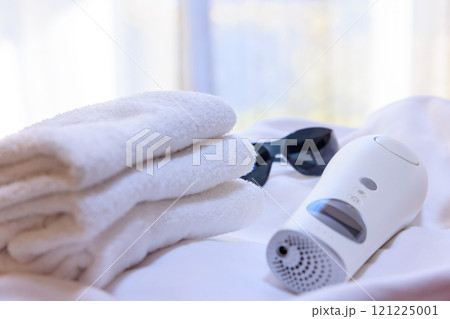 タオルと光脱毛器 タオルと光脱毛器 121225001