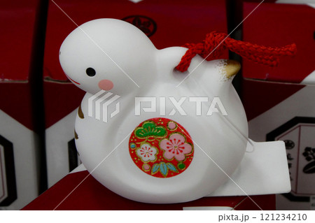 令和7年へび年復活と再生の可愛いお飾り縁起物 令和7年へび年復活と再生の可愛いお飾り縁起物 121234210