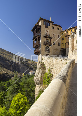 Cuenca old town, UNESCO site, Kastilie La Mancha, Spain 121242913