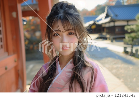 美しい振袖姿と和の風情が漂う成人式の女性 121243345