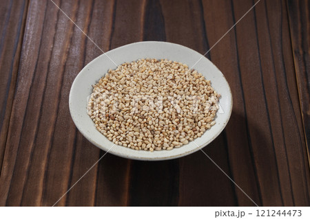 白ごま 炒りごま 121244473