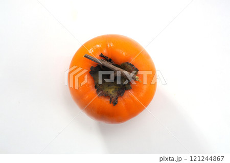 美味しそうな柿 121244867