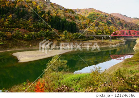 秋のJR北上線 和賀川第二橋梁 秋のJR北上線 和賀川第二橋梁 121246566