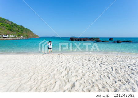BeautifBeautiful sea, clear water and a clean white sand beach at Koh Kham is small island, near Koh Maul sea, clear water and a clean white sand beach at Koh Kham is small island, near Koh Mak,  Trat 121248083