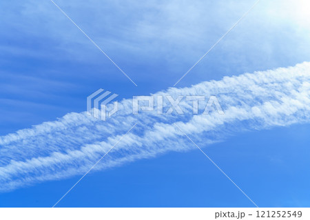 飛行機雲　 121252549