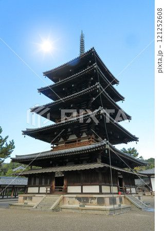 世界遺産　聖徳宗総本山法隆寺西院伽藍　五重塔 121252608
