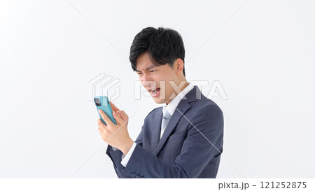 男性 スマートフォン 男性 スマートフォン 121252875