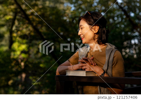 A middle-aged woman's lifestyle A middle-aged woman's lifestyle 121257406