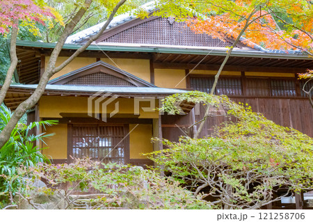 神戸市須磨区にある紅葉がきれいな神戸迎賓館・旧西尾邸の離れ・松風閣 121258706