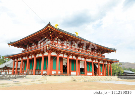 奈良　法相宗大本山　興福寺　中金堂 121259039