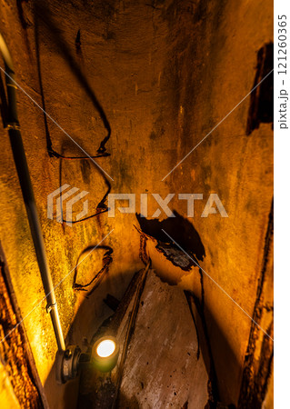 長崎県防空本部跡（立山防空壕）通気孔【長崎市】 121260365