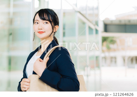 ビジネスウーマン ビジネスウーマン 121264626