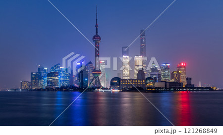 Night view of skyscraper and skyline in Lujiazui, Shanghai, Skyline and skyscraper buildings in Shanghai, Shanghai city skyline skyscraper architecture, China. 121268849
