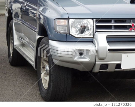 自動車イメージ　三菱2代目パジェロ ロングのフロントマスク 121270326