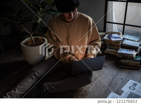 男性ポートレート 男性ポートレート 121270852