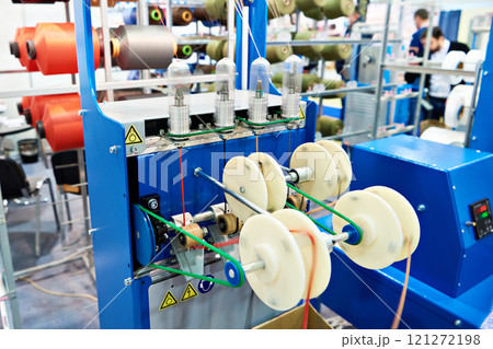 Circular cord knitting machine 121272198