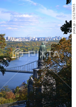Monument to Vladimir the Great on the banks of the Dnieper, Volodymyrska Hill, Kyiv 121276655