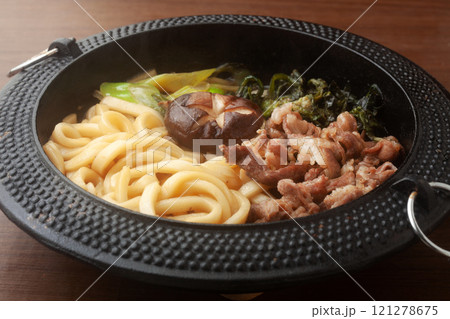 牛すきうどん 121278675