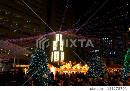 福岡県、天神「福岡市役所西側ふれあい広場」のクリスマスマーケット_8 福岡県、天神「福岡市役所西側ふれあい広場」のクリスマスマーケット_8 121278793