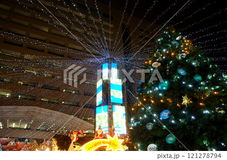 福岡県、天神「福岡市役所西側ふれあい広場」のクリスマスマーケット_9 121278794