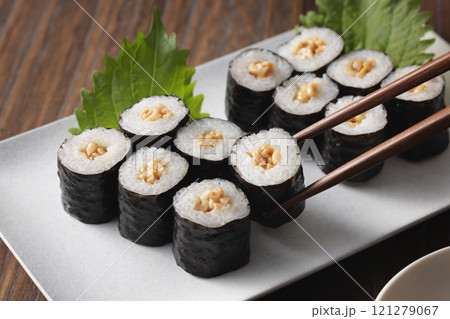 納豆巻き 121279067