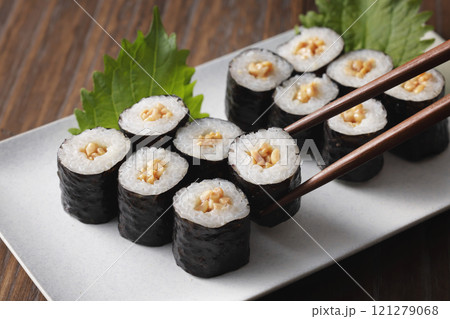 納豆巻き 納豆巻き 121279068
