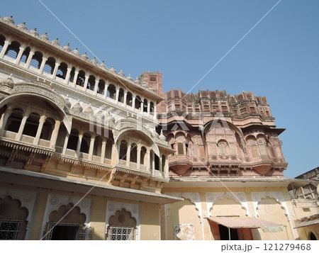 Jodhpur is a famous seightseeing place and tourist spot. Best places to visit near Jodhpur are Sheesh Mahal, Jodhpur Fort, Umaid Bhawan Palace. 121279468