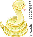 とぐろを巻いている金色の蛇(ヘビ)の水彩イラスト とぐろを巻いている金色の蛇(ヘビ)の水彩イラスト 121279677