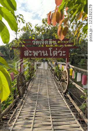 タイ　チェンマイ　寺院 121282179