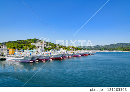 気仙沼の春 船と海と 気仙沼の春 船と海と 121283568