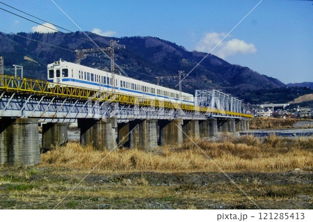 小田急・2400形HE車2556~、急行・箱根湯本行、新松田ー栢山、1982年1月2日 小田急・2400形HE車2556~、急行・箱根湯本行、新松田ー栢山、1982年1月2日 121285413