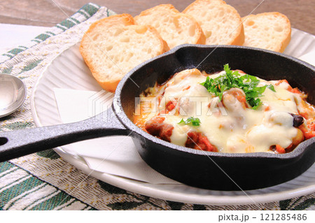 豚モツのトマト煮込み　チーズ焼き　トリッパ風 121285486