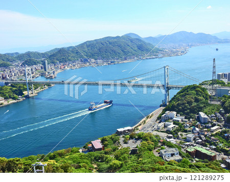 下関市の人気観光スポット火の山公園より関門海峡展望 下関市の人気観光スポット火の山公園より関門海峡展望 121289275