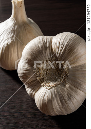 にんにく にんにく 121294770