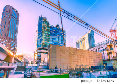 日本の東京都市景観 師走・さよなら渋谷駅西口…裏側から見ると…。そして新時代へ…=7日 日本の東京都市景観 師走・さよなら渋谷駅西口…裏側から見ると…。そして新時代へ…=7日 121294873