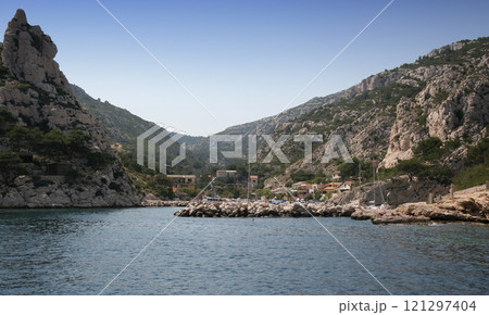 calanques cliffs of Cassis, near Marseille, france 121297404
