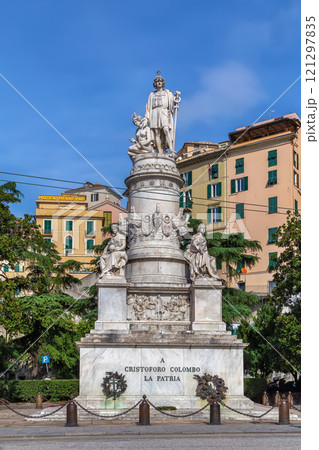 Monument to Christopher Columbus, Genoa, Italy Monument to Christopher Columbus, Genoa, Italy 121297835