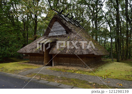 いいちこ日田蒸留所の紅葉 いいちこ日田蒸留所の紅葉 121298139