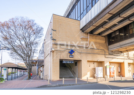 仙台市地下鉄　八乙女駅　駅舎 121298230
