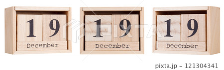 Wooden calendar, a set of dates of the month 19 December, on a white and transparent background 121304341