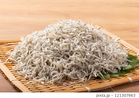 ちりめんじゃこ(鰹あごだし) ちりめんじゃこ(鰹あごだし) 121307663