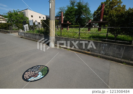 大極殿公園の入口と道路 121308484
