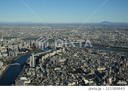 隅田川と荒川と筑波山、東京スカイツリー天望回廊より 121308643