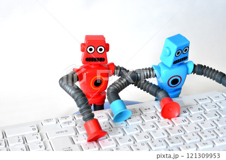 パソコンを操作するロボット AI人工知能イメージ 121309953