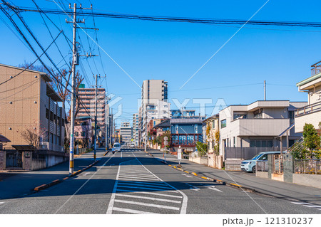 晴天の豊田駅南口　大通り風景 121310237