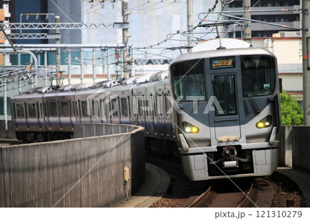 【JR西日本】225系5000番台＋223系2500番台 関空・紀州路快速（大阪環状線：今宮駅） 121310279