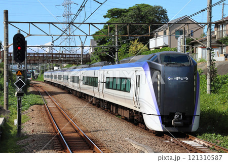 中央快速線を行く特急あずさ/かいじ号:E353系電車 中央快速線を行く特急あずさ/かいじ号:E353系電車 121310587
